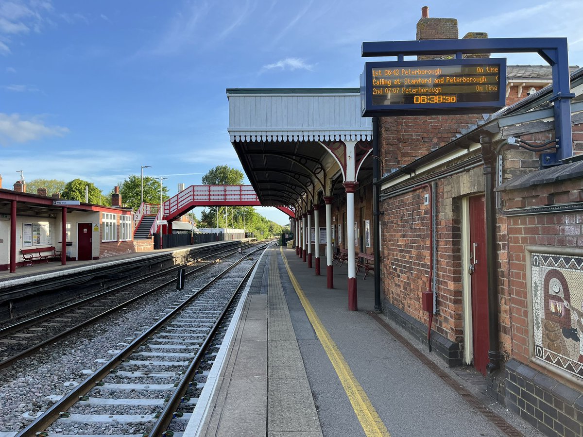 Definitely just me going to work in London today.  Yesterday the lner ticket inspector said out of 6 carriages so far, I was the only one then too. Self employed #Excluded for life. Not viable my arse!