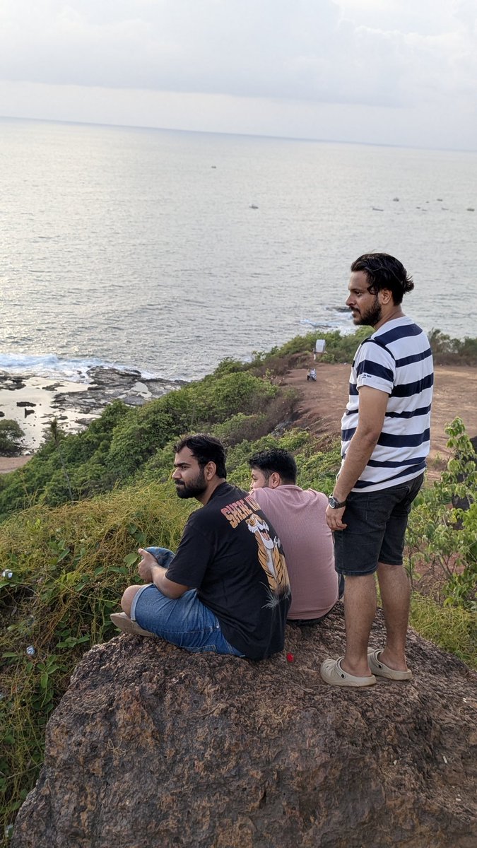 _10tejas's tweet image. A vantage point 🏞️
#Goa #CliffView #TeamPixel #ShotOnPixel #MadeByGoogle
