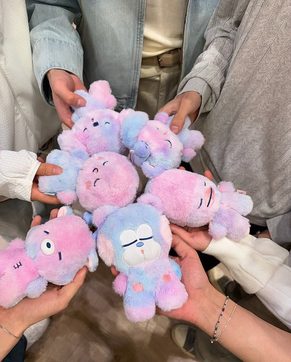 from_able's tweet photo. ˚₊‧꒰ა 프롬아블과 어덕행덕 이벤트 ໒꒱ ‧₊˚

#RT + #Follow 5분께 
미개봉 보이스키링 선물드립니다🌅🧡
꒰ 똘병이는 제가 품었어요..ㅎ ꒱

✎ 발표 : 6/5 목 (개별 연락) 
✎ 당첨 인원 : 5명 
✎ 제품 : 미개봉 보이스키링 A Ver. 랜덤 1종 https://t.co/ewL4tlY9XL