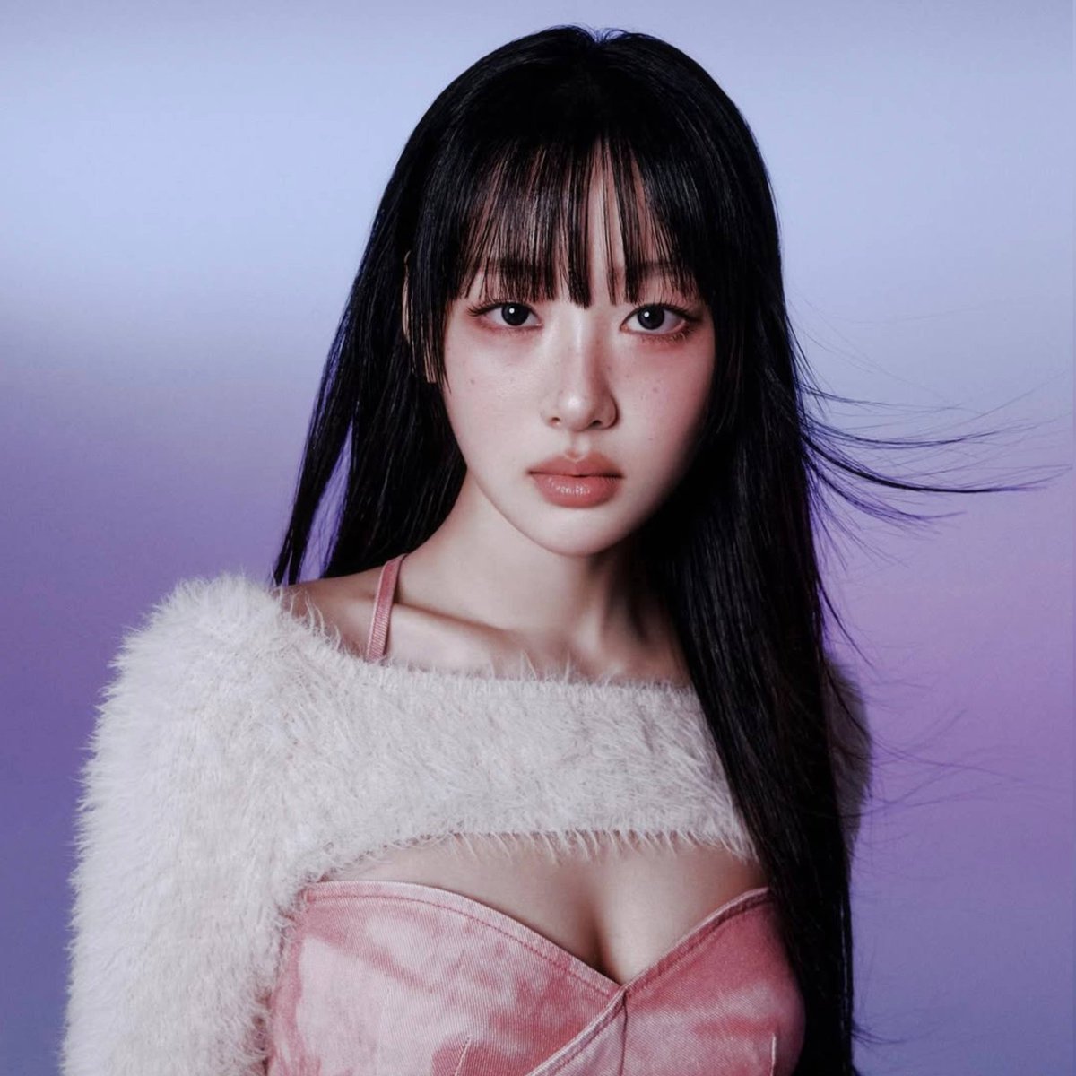 philconcerts's tweet photo. YVES is coming to Manila on Sep
 2, 2025 as part of YVES 2025 COSMIC CRISPY TOUR in ASIA! https://t.co/0tjaTfBm17