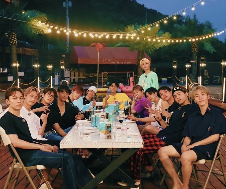 ✨SEVENTEEN 10th ANNIVERSARY (BURSTDAY) GIVEAWAY✨

— 5 winners ; ₱100
— 1 winner ; ₱526
— 1 winner ; ₱17
— mbf, rt, like &amp; reply ur fave svt short clips/moments 🫶🏻
— mention 3 moots
— for carats only! no ga accs pls
— will pick via x picker or rafflys
— i will strictly check