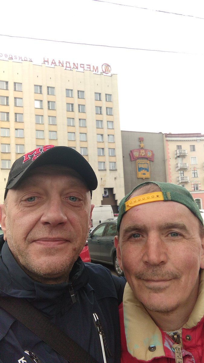 Лёха <a href="/chexovskiy/">谢Лешка谢 ♊</a> с днём рождения, будь здоров 🤝