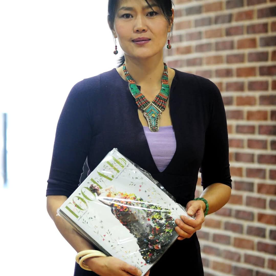 Сонин, сонирхолтой даллага. Элийрэгч буюу <a href="/Uyanga_ts/">Uyanga Tsoggerel</a> Монголын түүхээр Ерөнхий сайд Оюун-Эрдэнэтэй англиар, УИХГ, ЗГХЭГД &amp; Сайд Учралтай оросоор, УИХГ, ГХ-ийн Сайд Батцэцэгтэй францаар, Женко Баттулгын гадаад хэлгүй дагалдагч нартай монголоор мэтгэлцье гэнээ. [#Зүгээр🤔л⁉️]