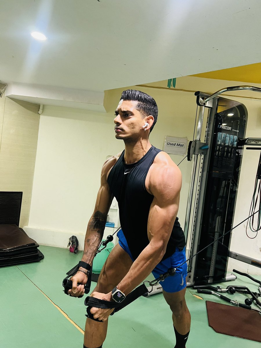 Just getting started 💪🏻⚡️
#GodAboveAll🙏🏻