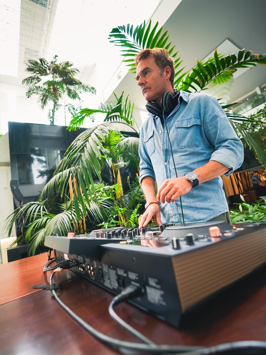 Epic anthems, sunshine breakfast and a 4-star hotel experience that music fans will LOVE. Discover this Canary Island gem.
#AD #DJset #Music #Beats #Tenerife #TenerifeVibe
[via <a href="/TheScotsman/">The Scotsman</a>]
trib.al/yXiT3kC