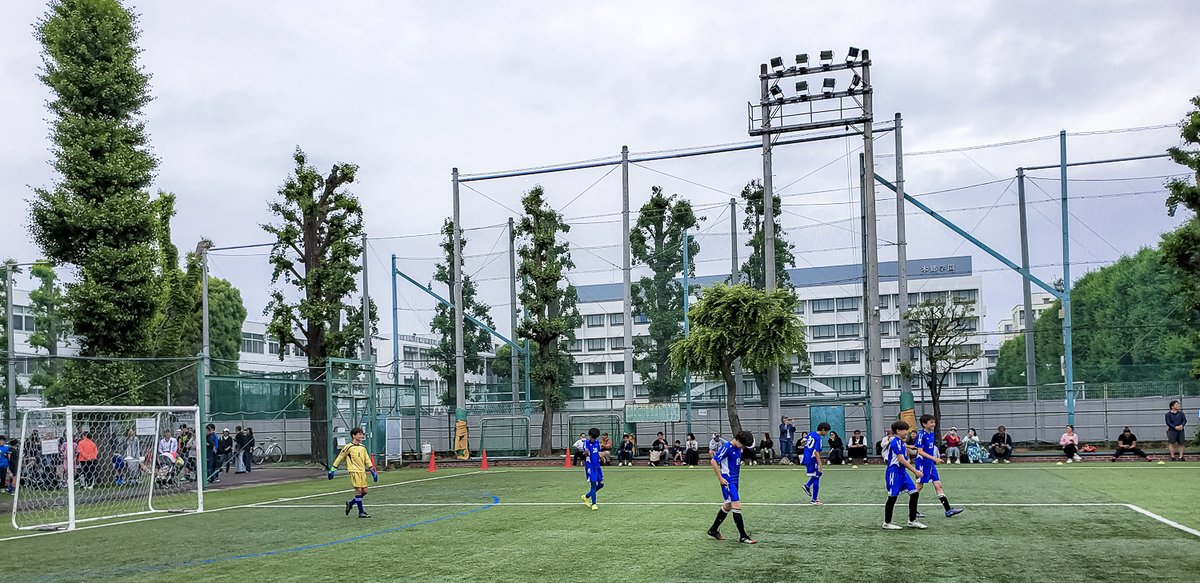 lfitokyo's tweet image. #PERISCOLAIRE : DE BELLES #PROMESSES POUR L'#AVENIR ! ⚽️🌟

Nos #jeunestalents ont décroché une superbe 6ème place au tournoi de #futsal #Sugamo #Mitsubishi 2025. 

#Bravo à tous ! 🎉 

#LFITokyo #Futsal2025 #EspritDEquipe #Fierté 

@aefeinfo @AEFEAP @ambafrancejp @fltfapee