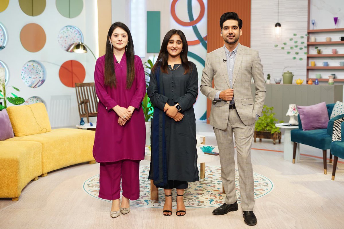 PTVHomeOfficial's tweet photo. Aila Malik (Off Road Racer) and Sohail Ahmed (Artist).
#viralpost #entertainment #risingpakistan #socialmediamarketing #explorepage #foryoupage #pakistantelevisionnetwork #trending #likes #dailyinsta #instagrammers #love #explorepage #offroadracer #comedain #actor https://t.co/hSrQRk6mu0