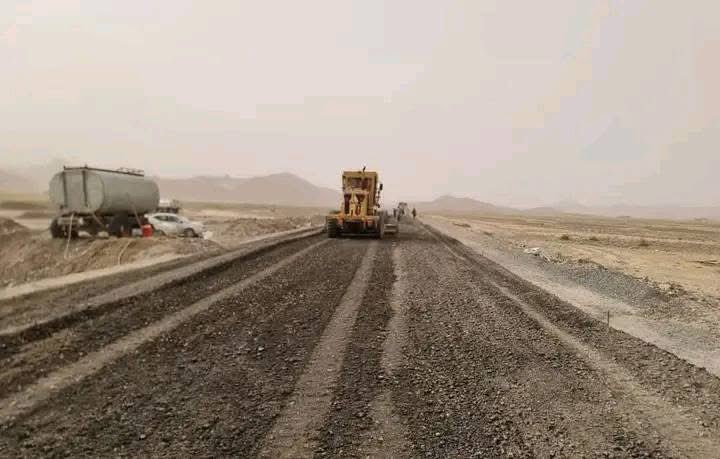 د کندهار او ارزګان د هراود ۲۰۹ کیلومتره سرک چارې روانې دي دغه لویه لاره چې د شمال دهلېز په نامه یادیږي  
د افغانستان  لپاره په اقتصادي ډګرکې خاص اهمیت لري.