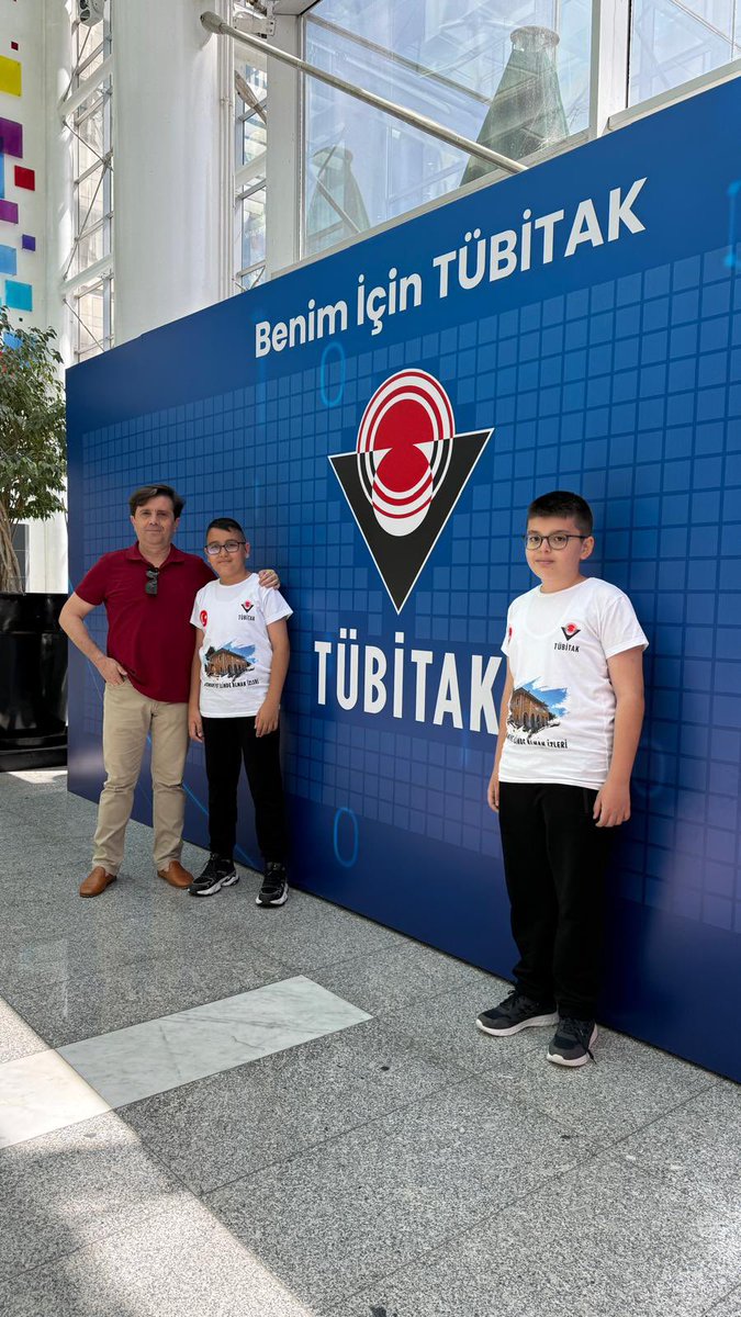 ArgeOsmaniye's tweet photo. Şehit Veli Demiryürek BİLSEM öğrencileri Alper Özkan ve Ilgaz Orçan, danışman öğretmenleri Abdullah Çiftçi rehberliğinde bölge birincisi olarak Ankara’da başlayan TÜBİTAK 2204-B Ortaokul Öğrencileri Araştırma Projeleri Türkiye Finalleri'nde ilimizi temsil ediyorlar.

@ALBAKAydn https://t.co/EA5ih3d3hp