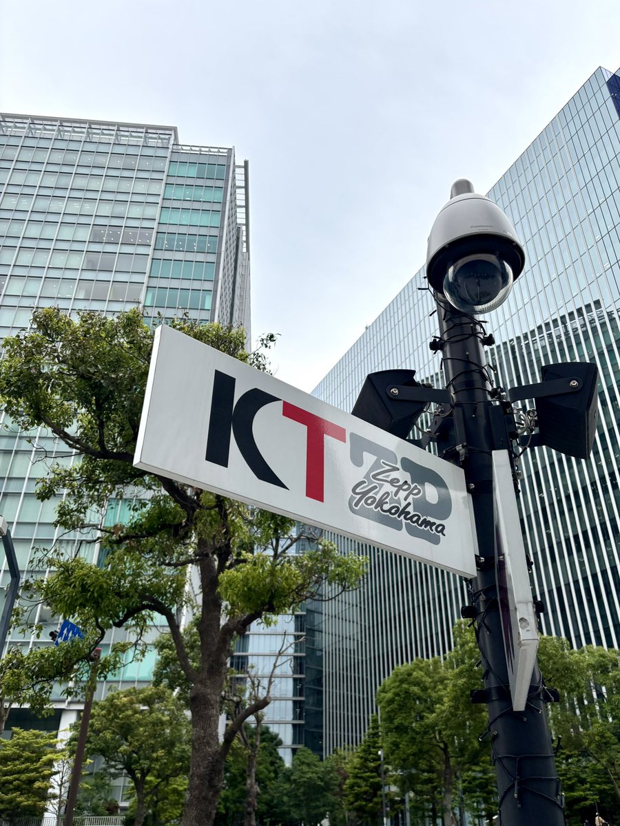 本日はこちら📸
GLAY @ KT Zepp Yokohama
TAKUROさんの誕生日をお祝いましょう🎉