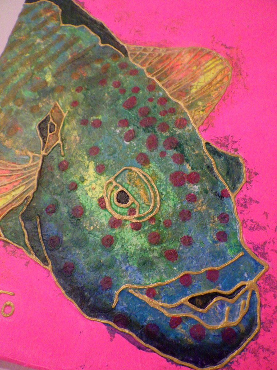 "Aquatic Life" , a beautifully vibrant solo west 1D exhibition by Haruto Suzuki delving into the depths of the oceans &amp; rivers and creativly capturing the denizens to be found there !
Until tomorrow evening.
@suzuki__gallery

(nigel staff)