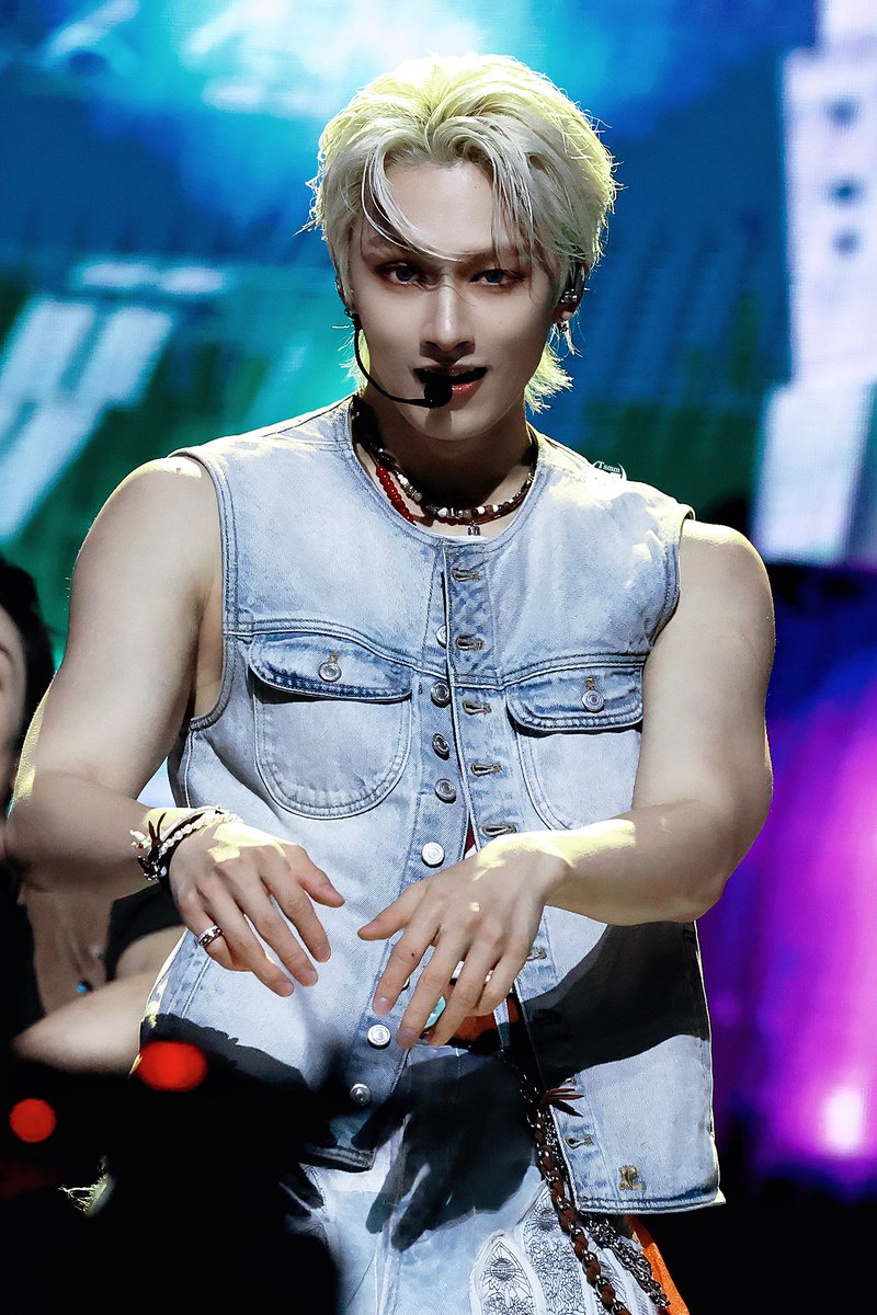 look my eyes
#文俊辉 #文俊辉jun #seventeen_jun #seventeenjun #seventeenjunhui #준 #문준휘 #ジュン