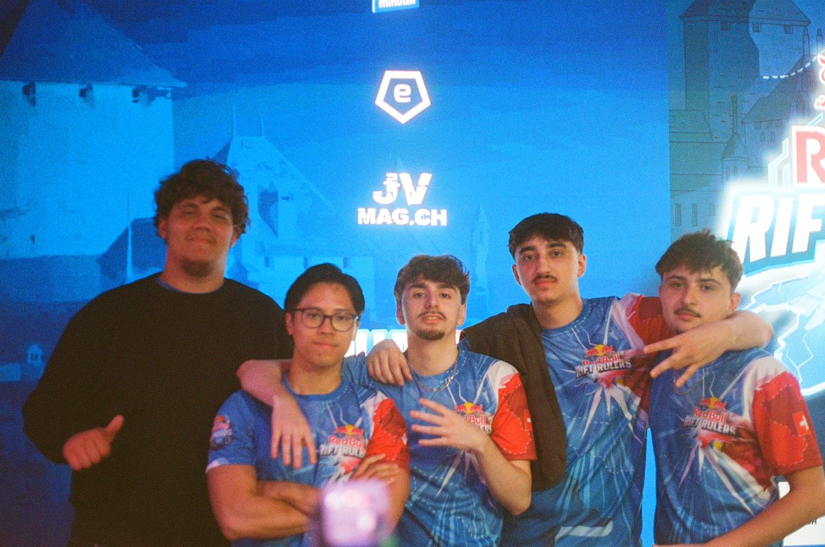 Babos DebtEnjoyer tweet media