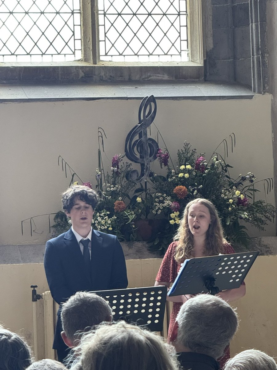 St Davids Cathedral tweet media