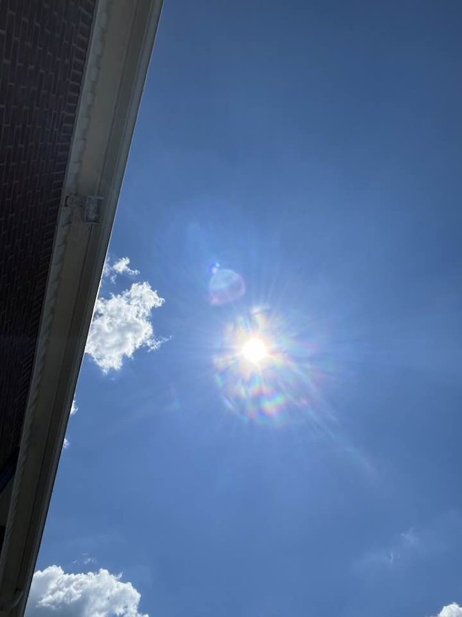 Mysongshari's tweet photo. @mylightningtooo @YellowRoseTx51 #oneofmine #nashville #lookup #signsinsunmoonstars https://t.co/IPWpiBDiYW