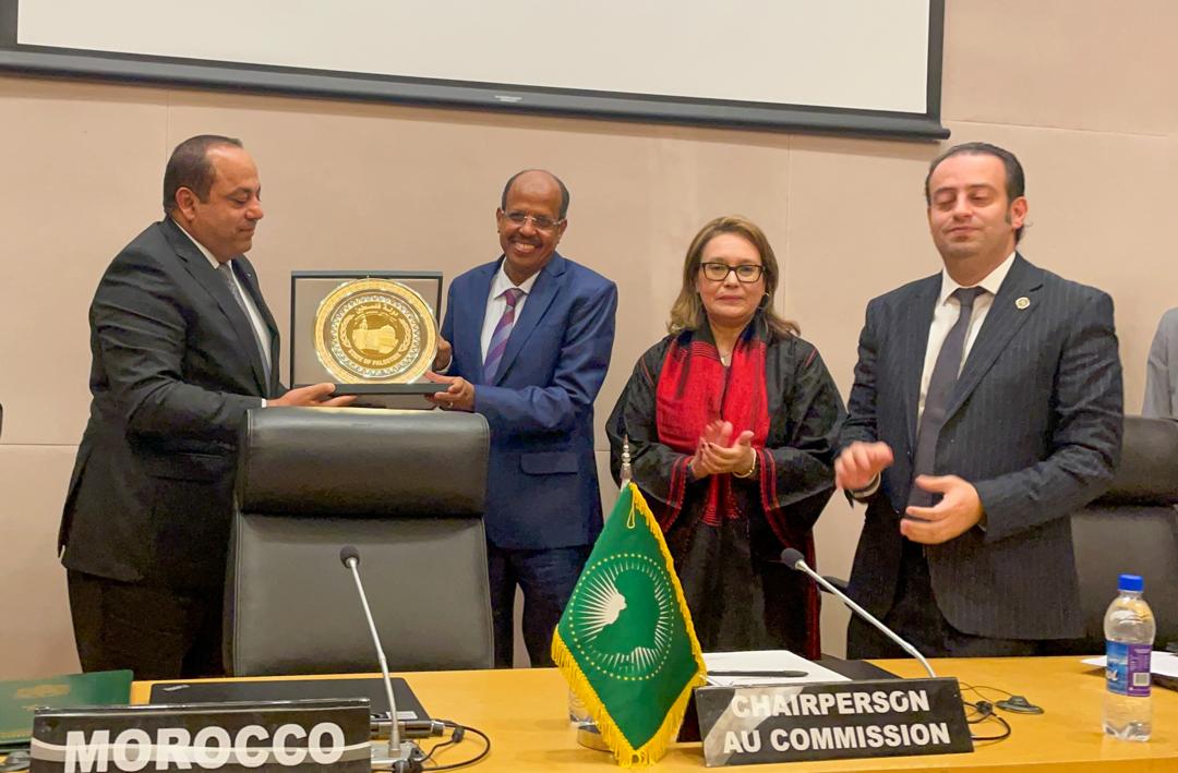 This morning, the Chairperson of the AU Commission, H.E. <a href="/ymahmoudali/">Mahmoud Ali youssouf</a>, held a productive engagement with the Ambassadors of the Arab Group who are based in Addis Ababa. The discussion highlighted the enduring political, historical, and cultural bonds between Africa and the Arab