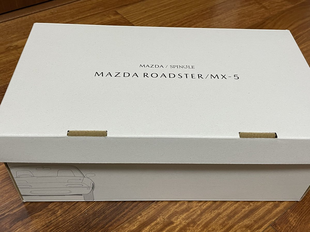 RedOutposts's tweet image. 早速購入しました♬
運転するのが益々楽しくなりそうです😊

#ロードスター
#スピングル
#SPINGLE