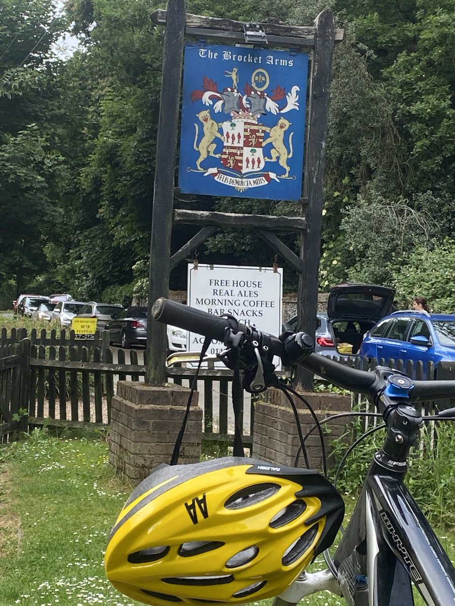 AAPresident's tweet photo. A well earned rest at The Brocket Arms #ThinkBikes https://t.co/xjCGkhWdyk