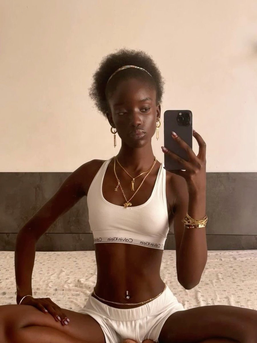 Really like this thinspo🪽