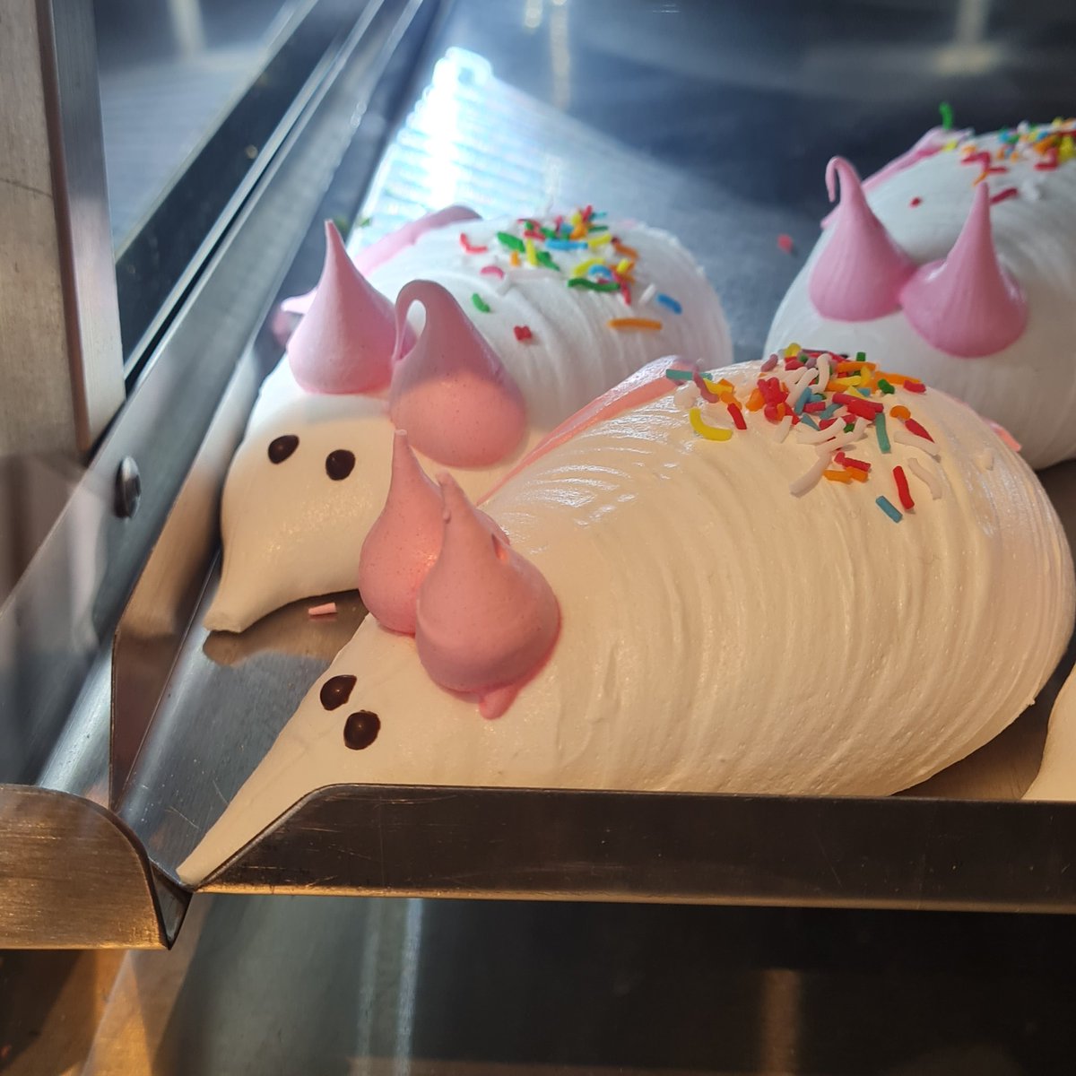 bluntspork tweet media