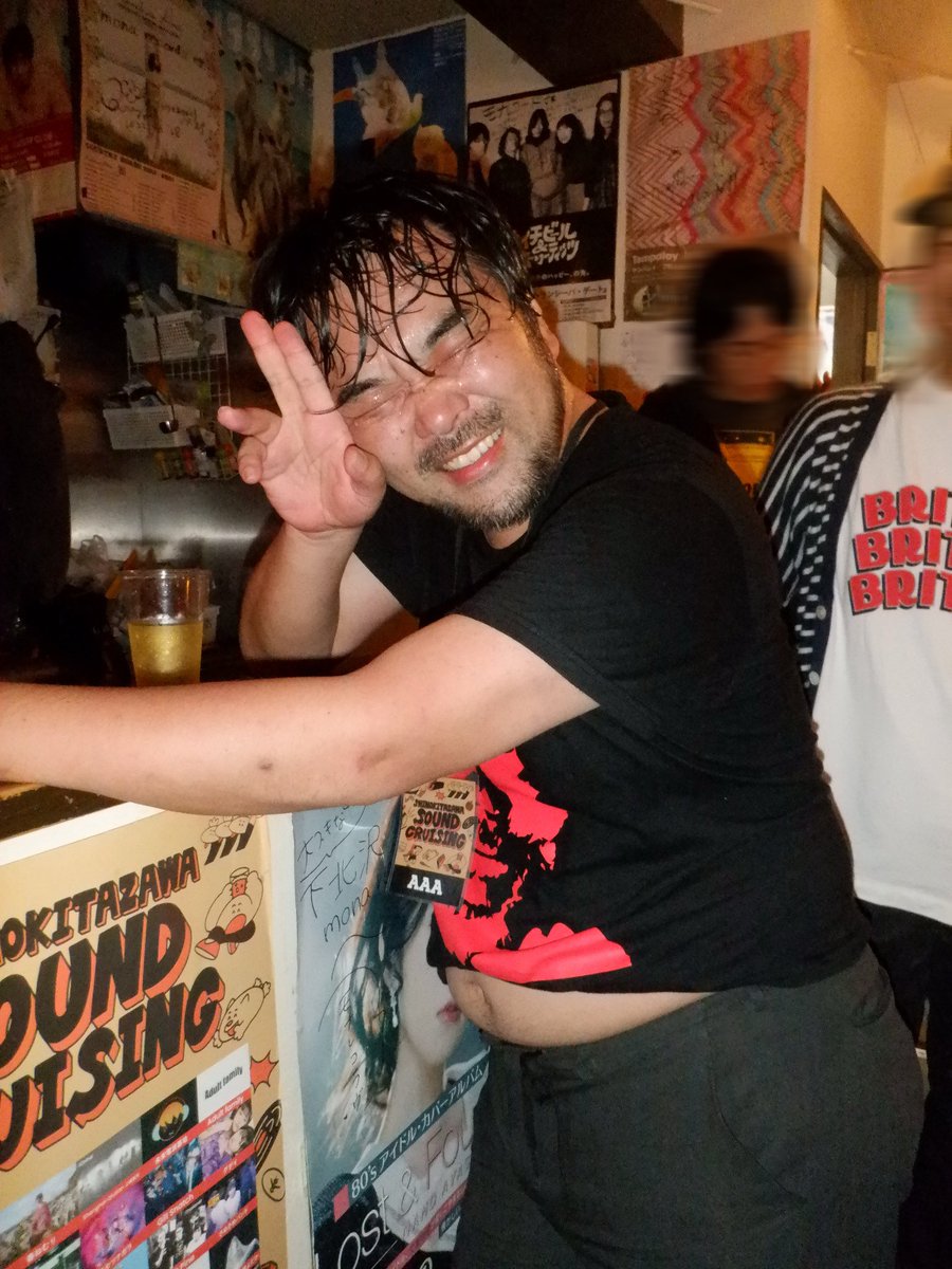 Thanks so much for coming to see me live at Shimokitazawa Sound Cruising last Sat! And look at this guy, he’s the president of the company that made the whole event happen, lol

先週の土曜日、サウクルでのライブを観に来てくれた方ありがとう！イベントを開催した会社の社長、見て笑