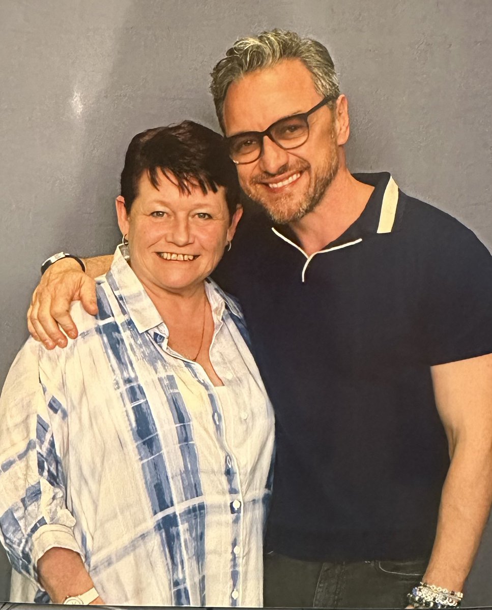 lisabradley77's tweet photo. @comconliverpool https://t.co/W3Wgh9kjVs