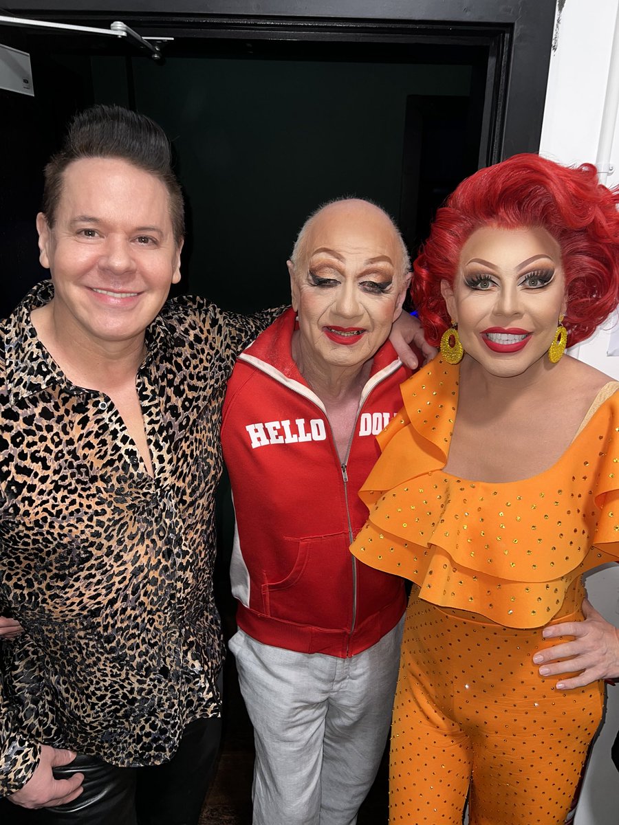 glenchevannes's tweet image. Wow, what can I say - @LaVoixTheShow at @edenbirmingham last night. And not just La Voix but Richard, La Voix’s real life father, last seen on @dragraceukbbc.
A truly sensational - emotional - performance played to a packed house. Those who attended can say “I was there”