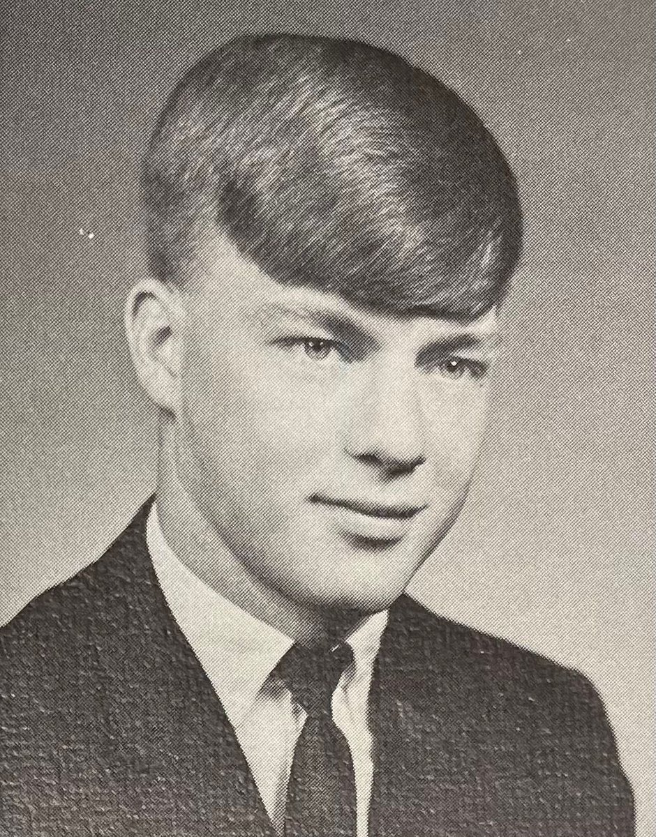 DonegalHS's tweet image. Happy Memorial Day! We remember the brave men and women who died for our country. Two Donegal Alumni who passed away while serving our country: Charles Heaps and John Shoemaker.  Both have their names inscribed on the Vietnam Veterans Memorial Wall.
#MemorialDay #Veterans