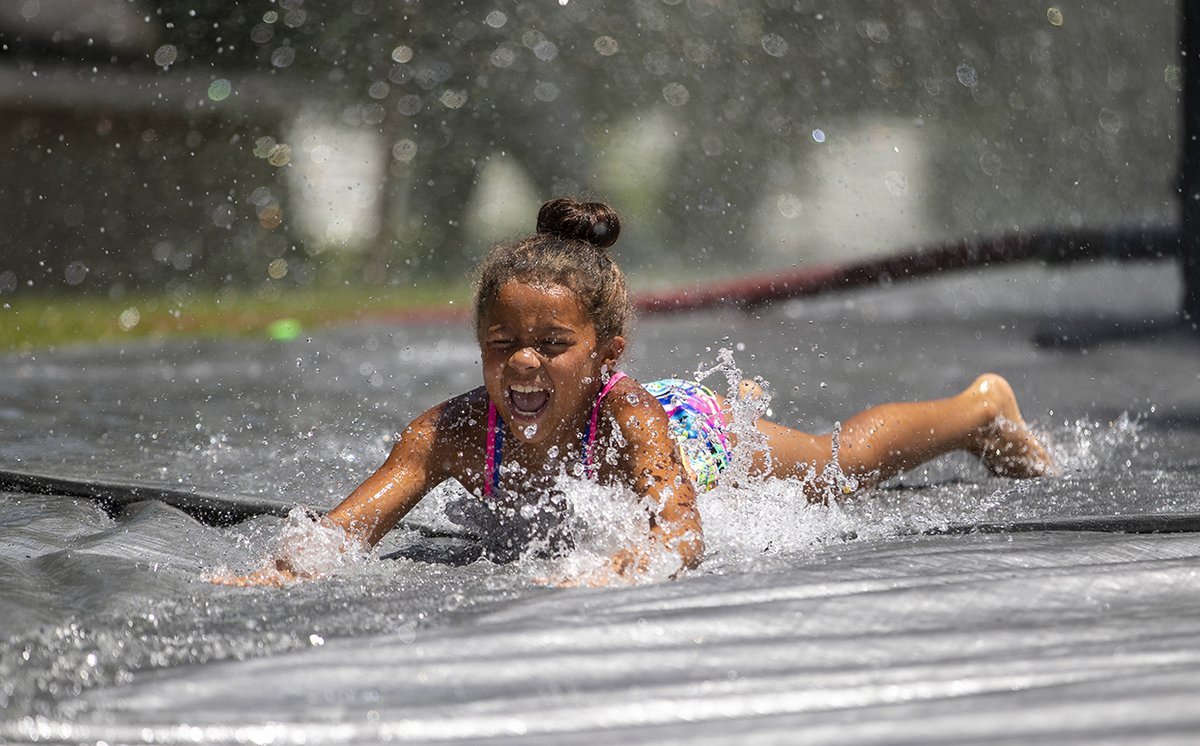 Looking for an exciting way to cool off this summer? Take a refreshing trip down the larges slip-and-slide imaginable during Kokomo Parks and Rec.'s Water Spray Days! It's a fun way to beat the heat in Kokomo! 💧
Learn more here: visitkokomo.org/water-spray-da…