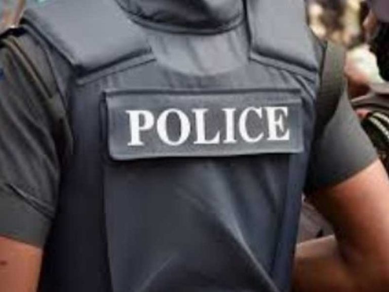 Man Arrested At Minna Hajj Camp for Trafficking in Currency. Laleye Dipo in Minna A 27-year-old man, Nda Baba Mohammed, has been arrested at the Minna, Niger State Hajj camp for allegedly trafficking in hard currency. Mohammed was arrested with 40,000 ow.ly/AvWY106a2j8