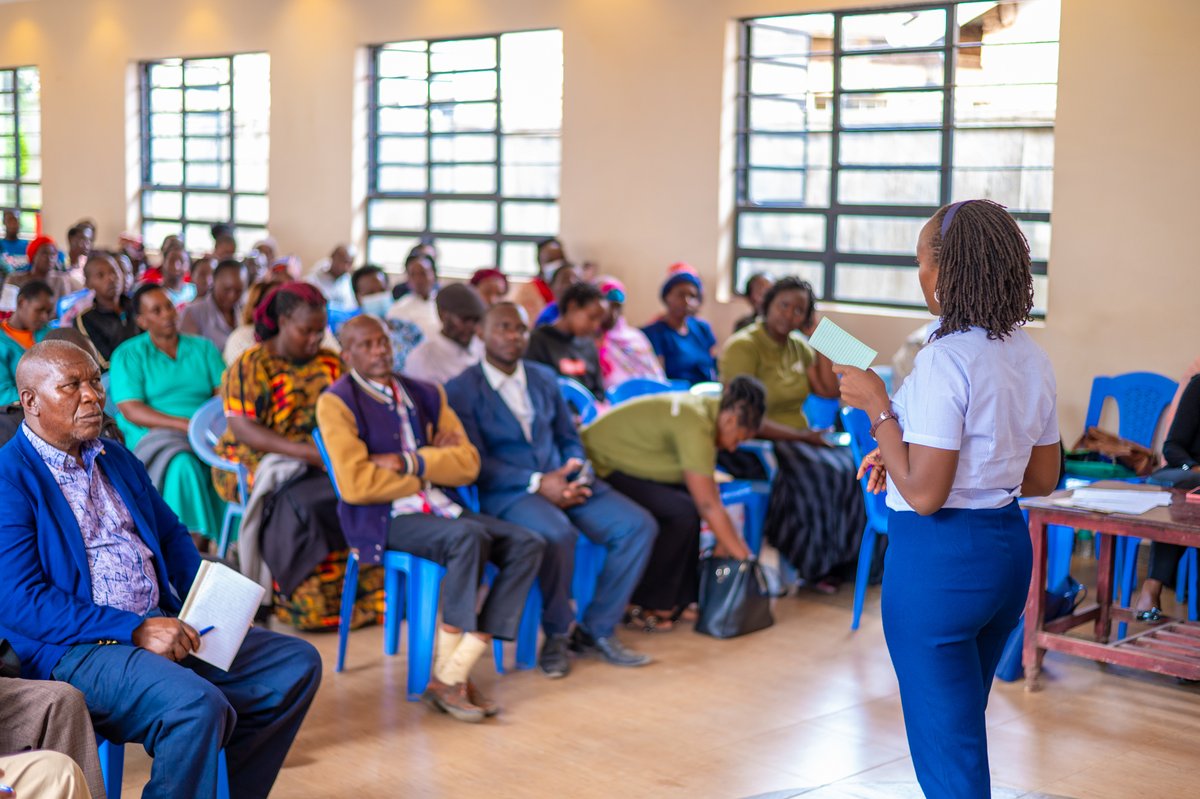 hope2shine's tweet photo. Last Friday, SHOFCO Gender and Inclusion Department &amp; The Cradle Foundation held a legal aid clinic in Nguluni, Machakos to tackle GBV and bring justice closer to the community. Grateful to local leaders &amp; SUN members who showed up. We’re building safer communities. #Justice4All https://t.co/lIHgRlJrfC