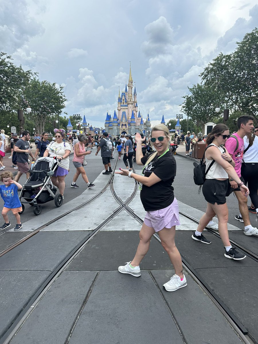 CTChorale's tweet image. Day 1 of Disney was so much fun! They even put some CTC members on the mic for some entertainment during the flight! Here’s to our day of a performance workshop and Hollywood Studios!