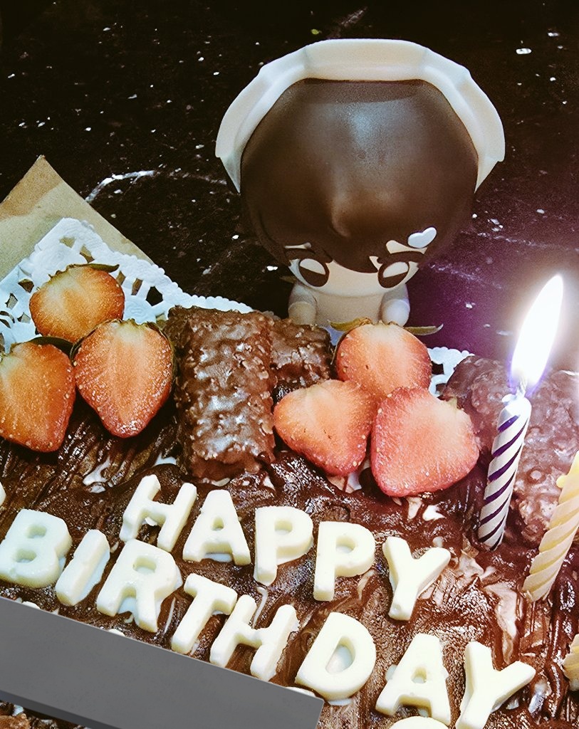 emlehnsherrs's tweet photo. Thank you KDJ for the cake🤍^u^
I'm kdj's y/o as of today https://t.co/mXJ7MDAinS