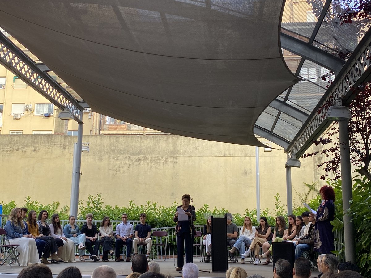 JesuitesEdu's tweet photo. 🎉 Felicitem en Joan Soler de #JECasp per guanyar el Premi "Protagonistes del Demà 2025" de @BarcelonaRotary de Diagonal! 🏆 Un reconeixement al seu expedient acadèmic i els seus valors i lideratge en activitats #solidàries. Continua brillant! ✨ https://t.co/o153fq9uWg