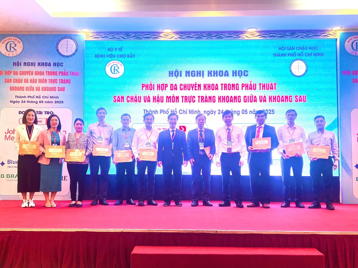 Tuan Thanh Nguyen (@tuannguyenuro) on Twitter photo Great to join one of Vietnamโs top pelvic floor surgery conferences ๐ป๐ณ, hosted by Cho Ray Hospital & HCMC Pelvi-Perineology Society.
Grateful to learn from top experts ๐ฉโโ๏ธ๐จโโ๏ธ and improve care for patients with uterine, bladder, and rectal prolapse โค๏ธโ๐ฉน.
#Urology #PelvicFloor #ChoRay Great to join one of Vietnamโs top pelvic floor surgery conferences ๐ป๐ณ, hosted by Cho Ray Hospital & HCMC Pelvi-Perineology Society.
Grateful to learn from top experts ๐ฉโโ๏ธ๐จโโ๏ธ and improve care for patients with uterine, bladder, and rectal prolapse โค๏ธโ๐ฉน.
#Urology #PelvicFloor #ChoRay