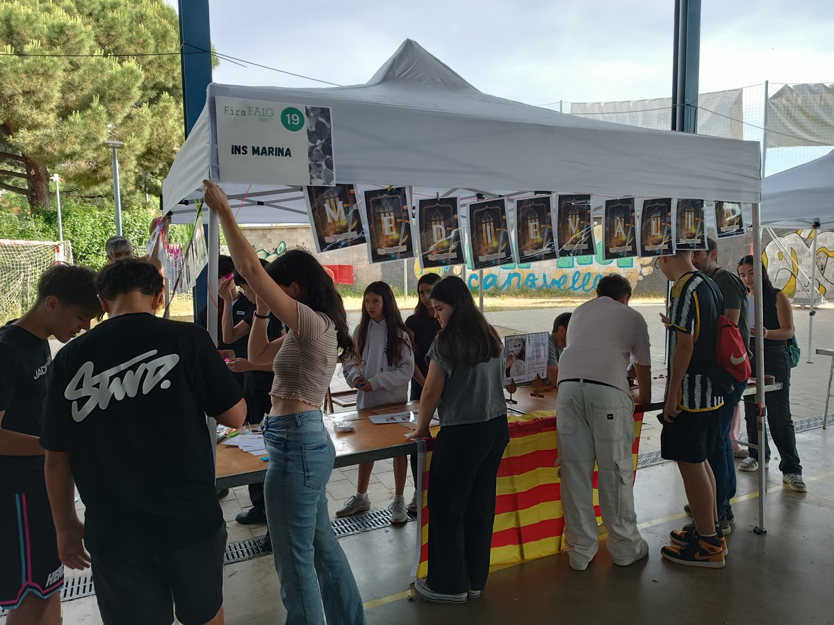 CRPVOII's tweet image. Fira FAIG del Maresme-Vallès Oriental a Canovelles amb una mostra dels projectes maker realitzats per l'alumnat @iesmarina @InstitutAlba @la_sinia @cesirecat #programaFAIG @SSTTMVO
