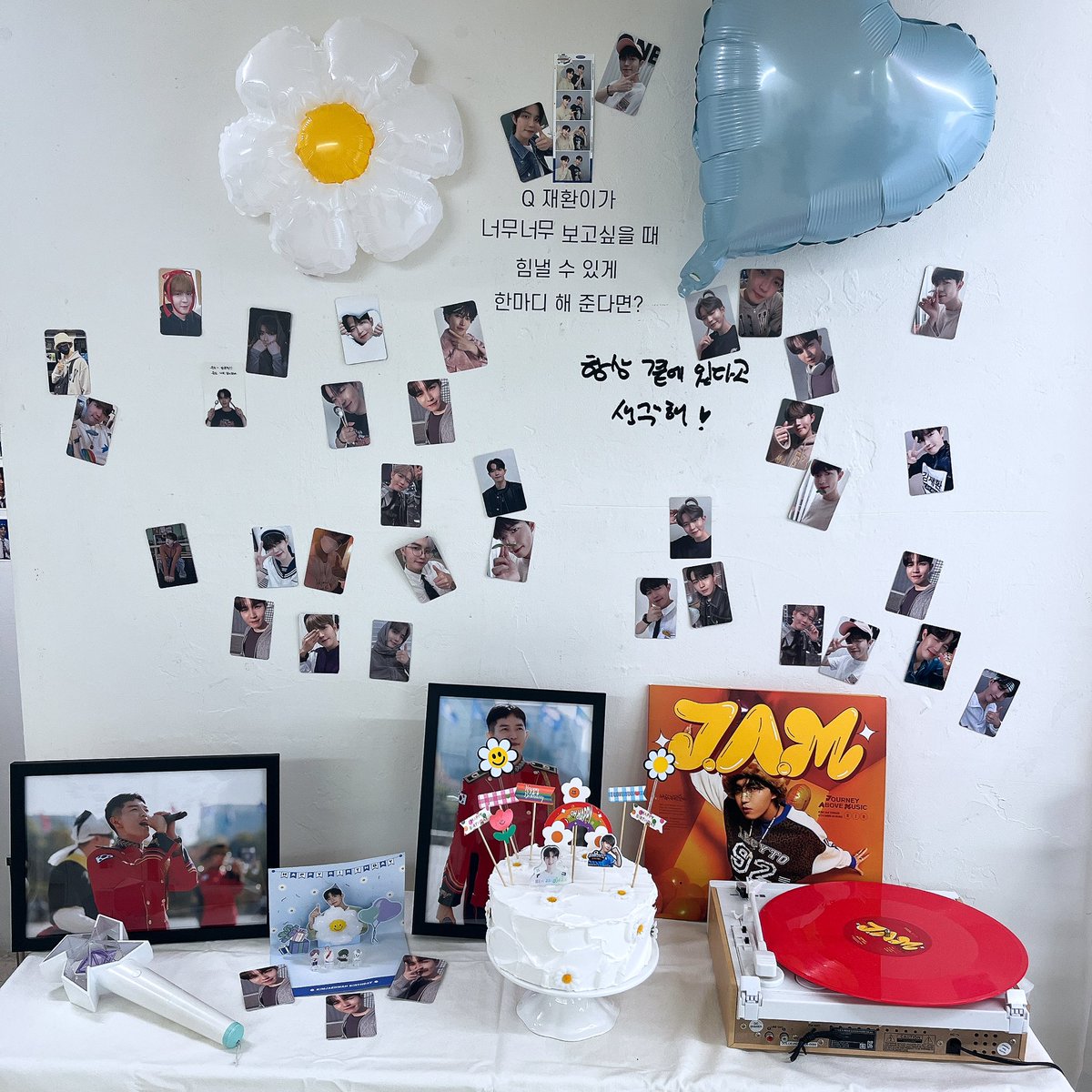 📍카페 꼬모 홍대점

럭드 캐릭터 프롭 당첨! 너무 귀여워요☺️

#김재환
#KIMJAEHWAN 
#5월의왕자님_김재환생일축하해