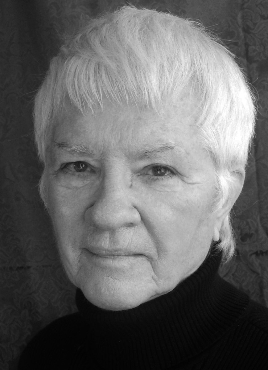 👉 SANDRA HARDING, EE.UU (1935) Filósofa feminista

Creadora de la "Teoría del punto de vista" defendía la importancia de la participación de los grupos oprimidos en el conocimiento. 

#tributoalasnuestras