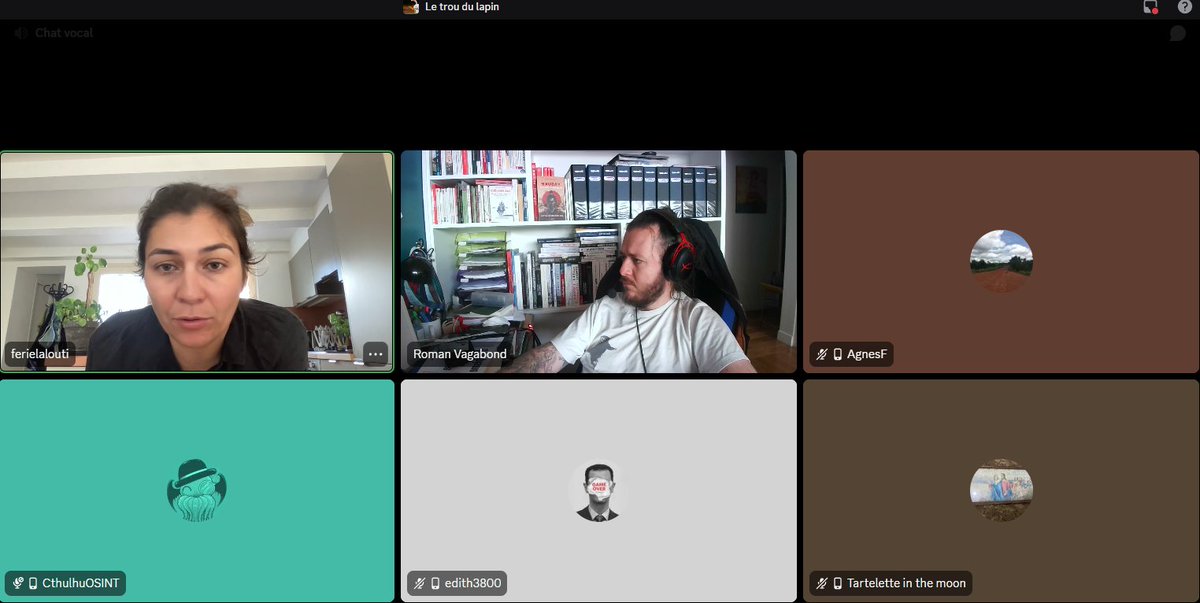 Les six membres historiques de Longshot présents ce matin...
C'est rare... !
Peut être même la première fois depuis la création du collectif en 2021 !