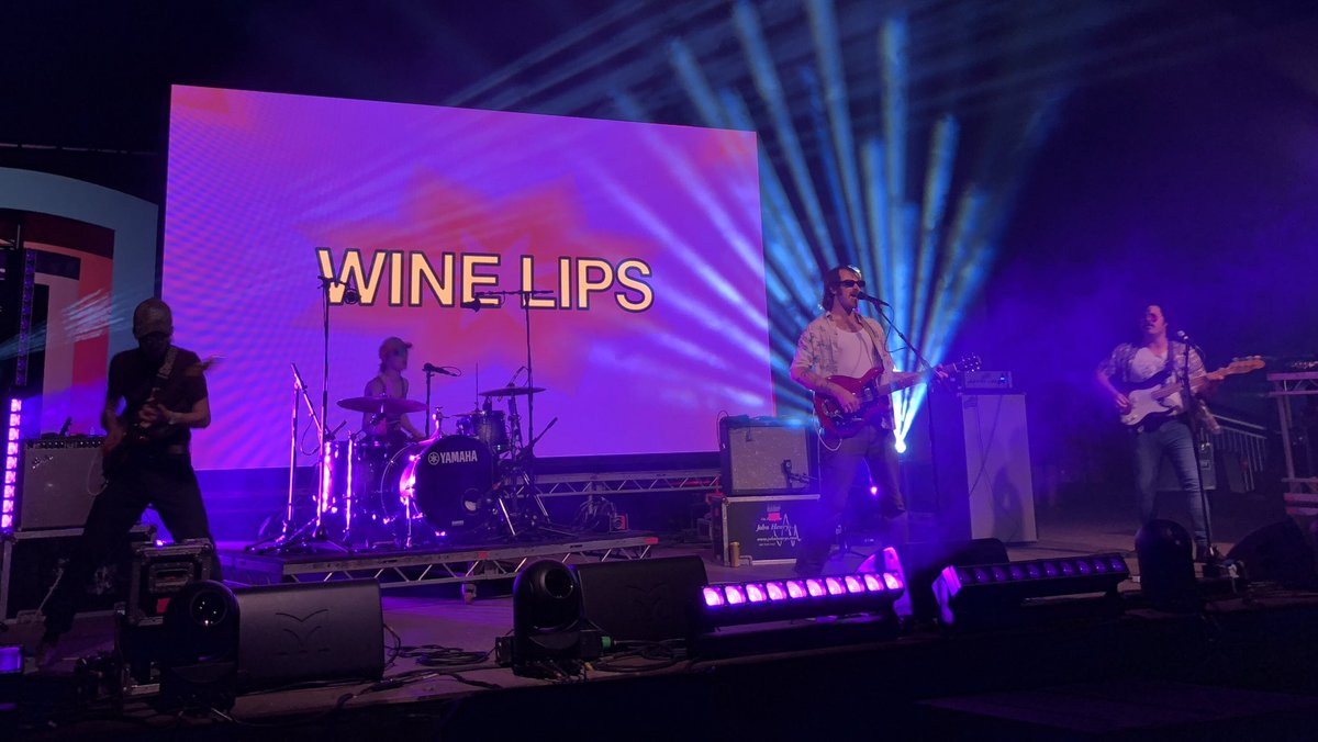 lukebinstead98's tweet photo. Last band of the night was @Winelipsband, ending with a bang! https://t.co/StWyDAr0We