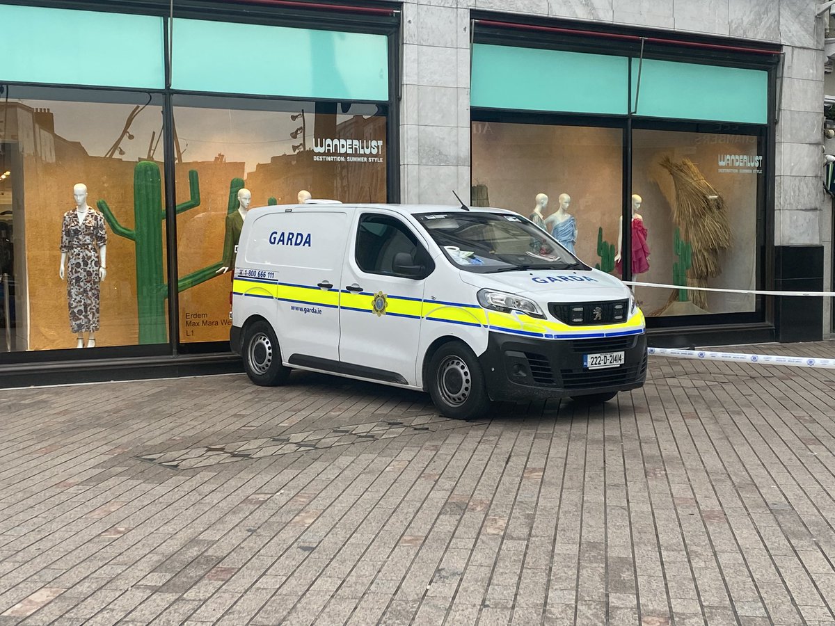 A man in his 20s is in a serious condition after he was assaulted on Winthrop St Cork overnight. 

The scene is currently preserved for examination by the Divisional Scenes of Crime Unit. 
 
Investigating Gardaí are appealing for witnesses . 

<a href="/gardainfo/">Garda Info</a> <a href="/AmbulanceNAS/">National Ambulance Service 🇮🇪🚑</a>