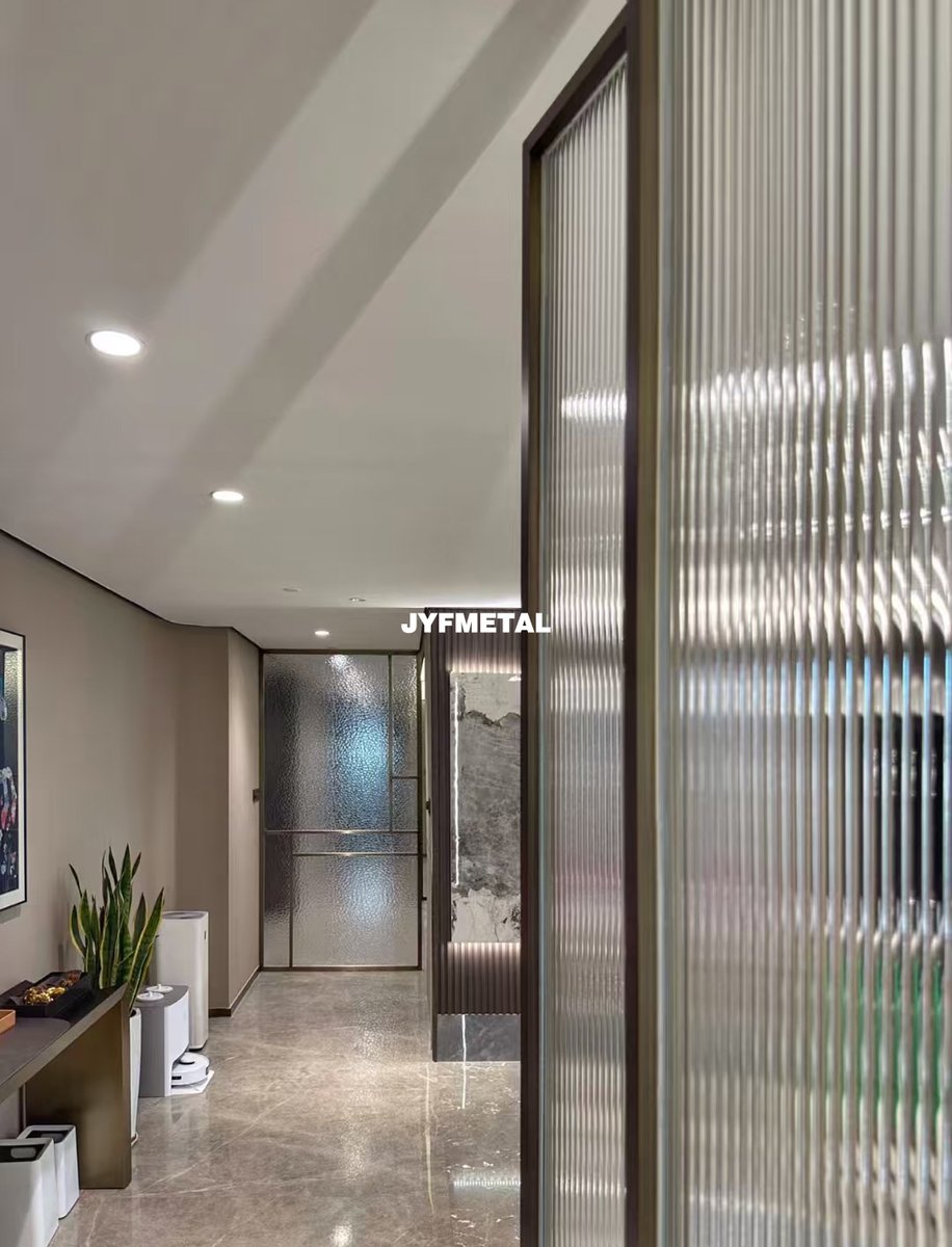 JYFMETAL's tweet image. Stainless Steel Hairline Bronzed Screen Partition with Embedded Glass
If you are interested in stainless steel customized products, please contact me for a quote !
Email: claire@jyfmetal.com
#roomdivider #metalpartition #screenpartition #metalcustom