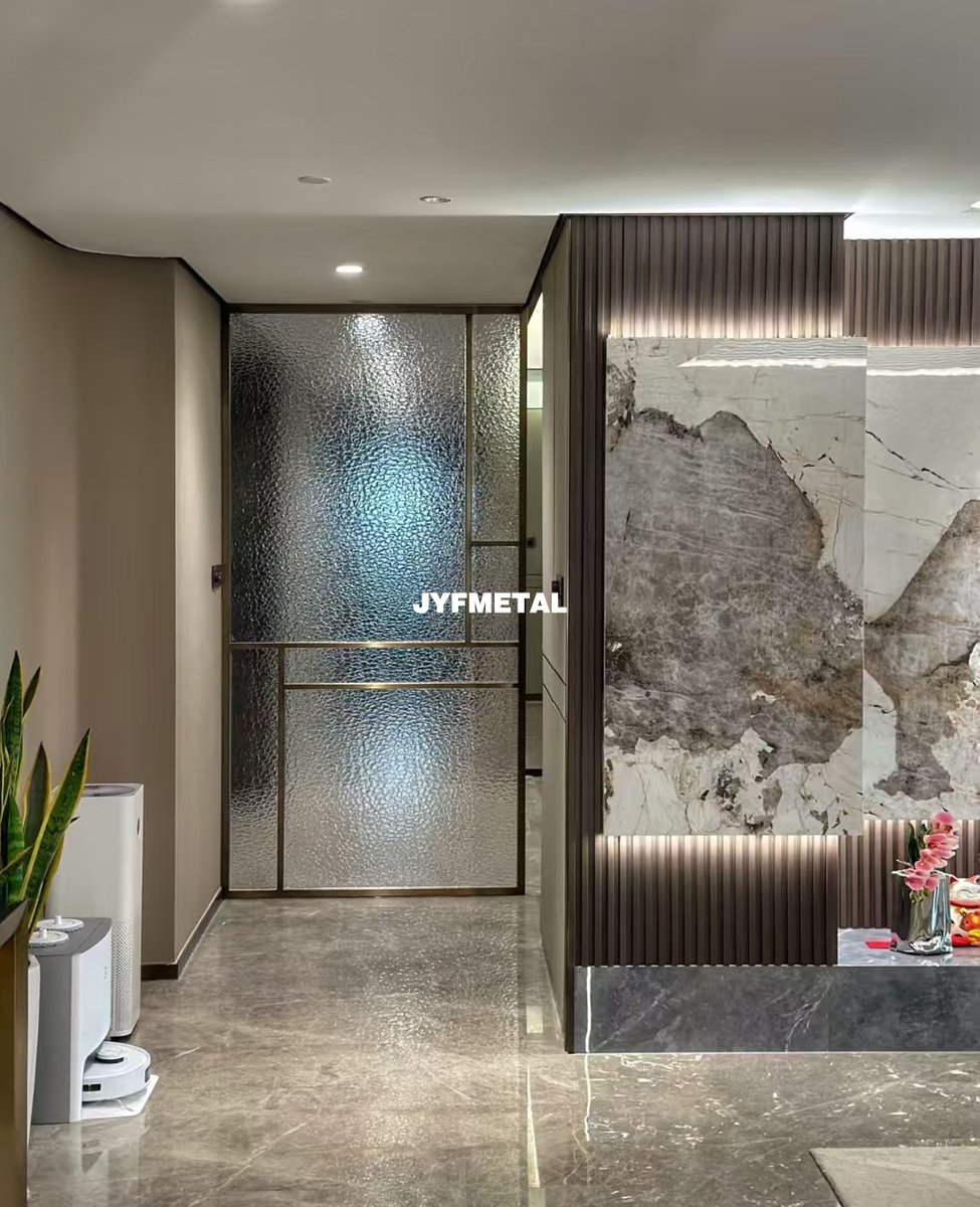 JYFMETAL's tweet image. Stainless Steel Hairline Bronzed Screen Partition with Embedded Glass
If you are interested in stainless steel customized products, please contact me for a quote !
Email: claire@jyfmetal.com
#roomdivider #metalpartition #screenpartition #metalcustom