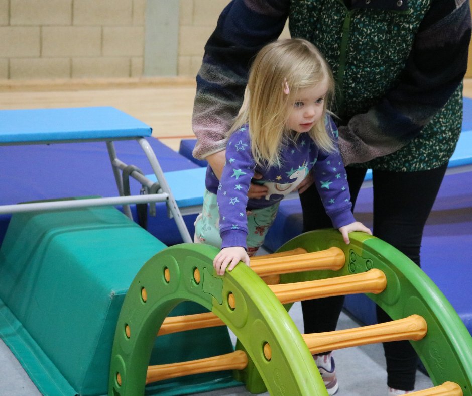 ActiveLuton's tweet image. Movement is vital for young children&apos;s development! 🧒🏻👧🏾 At Mini-Nastics, kids 4 and under enjoy fun activities to enhance their motor skills!

activeluton.co.uk/activities/min…

 #MiniMovers #EarlyYearsDevelopment #ActiveLuton