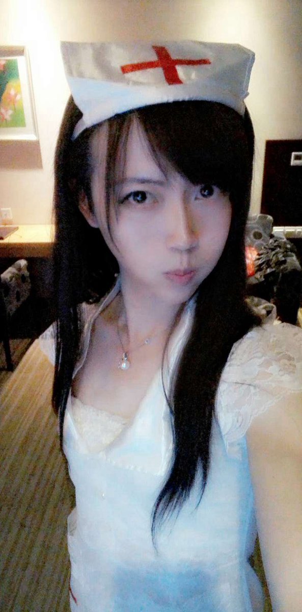 CC71823339's tweet photo. 这些远古神仙还有在坚持女装的么...... https://t.co/vpZ7wwvmJU