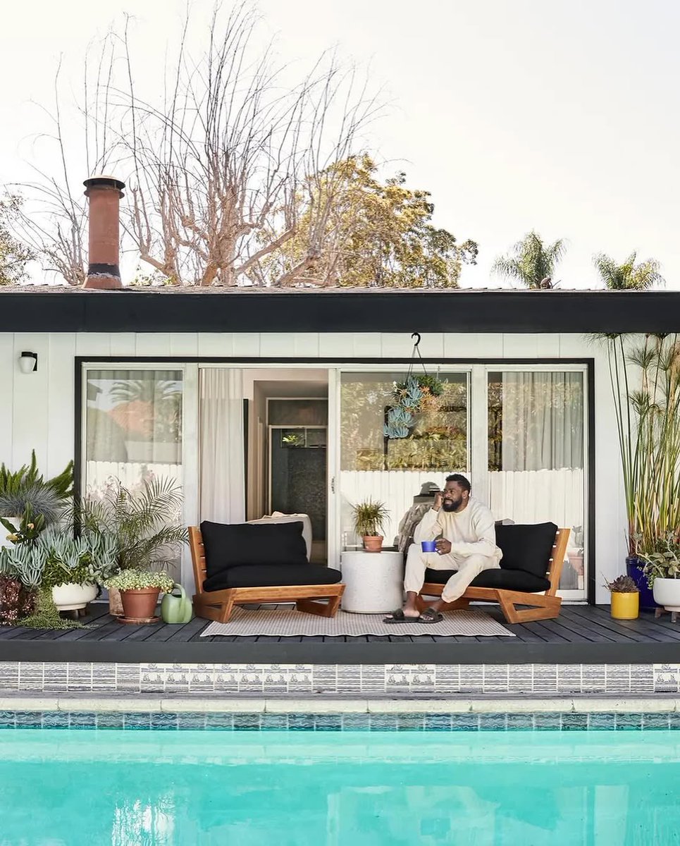 Colman Domingo's
<a href="/kingofbingo/">nathan campbell</a>) Southern California sanctuary is a masterclass in midcentury-modern design, where every detail—from the preserved 1964 LAX terminal tiles to the plush velvet seating —reflects a tapestry of personal memories and artistic expression.