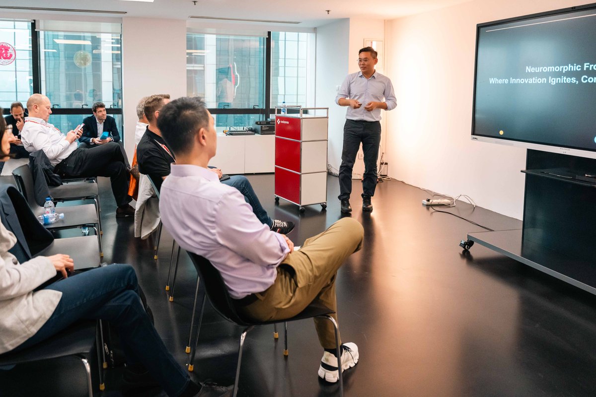 Building further links between Switzerland and China! <a href="/SynSenseNeuro/">SynSense</a> and <a href="/_inivation/">iniVation</a> CEO Ning Qiao presented at the offices of <a href="/swissnexChina/">Swissnex in China</a> in Shanghai, in a fascinating session on AI.
