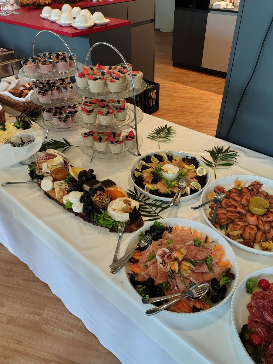 #Arbeitsrechtsfrühstück bei GvW Graf von Westphalen, Stuttgart: Tolle Vorträge, interessante Diskussionen (und gutes Essen 👇😉).