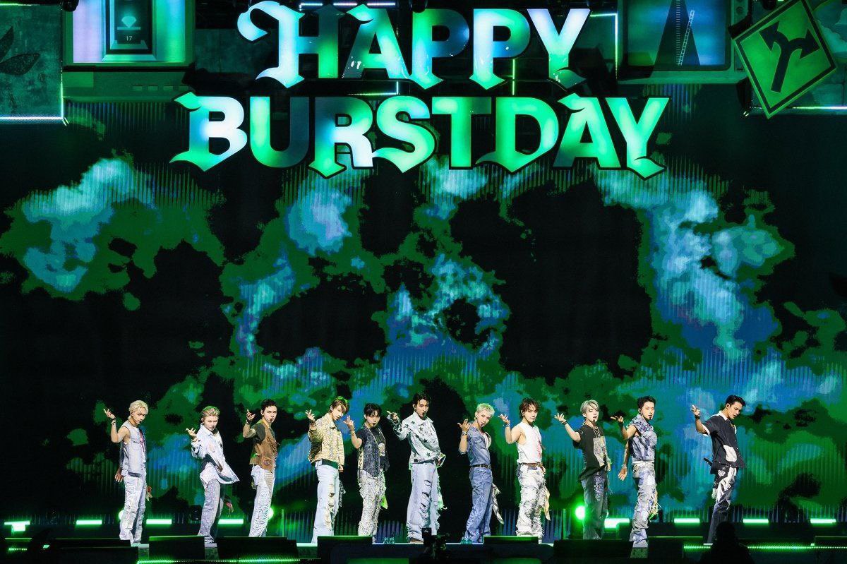 LEZZZ GOO!! DROP THE TAGS 🙌

SEVENTEEN HAPPY BURSTDAY OUT NOW
#THUNDER처럼_빛날_세븐틴
#SVTBringsTheTHUNDER
<a href="/pledis_17/">세븐틴(SEVENTEEN)</a>