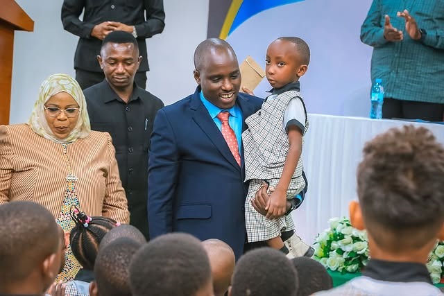 MWANZA: DEPUTY Prime Minister and Minister for Energy, Dr Doto Biteko, has urged parents across Tanzania to promote mutual understanding and cooperation in raising their children, stressing that children form the bedrock of both families and the nation.

Representing